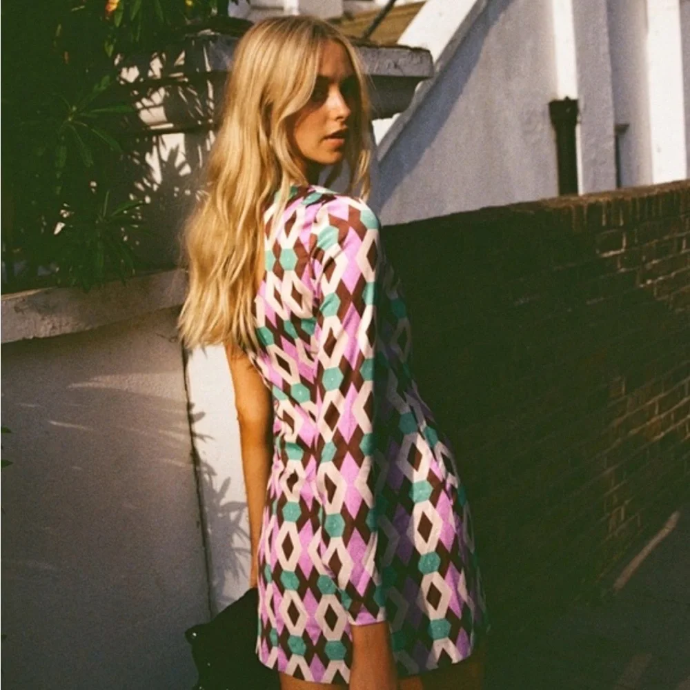 NWT Zara Women’s Large Satin Effect Mini Dress One Shoulder Pink Blogger Fav L - Picture 6 of 16